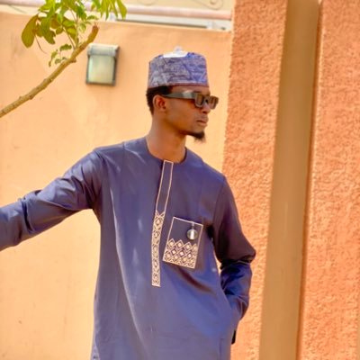 ⭐️ Allah first🌸proudly Hausa 🎂birthday :25/February 📸ig:amah___🚹 Facebook acct: Ahmed Abdullahi