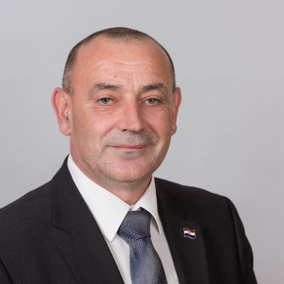 @tomo_medved