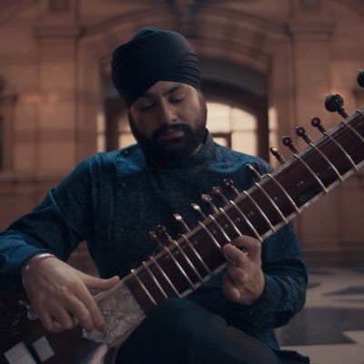 Sitarist and Composer | 'Best Instrumentalist' @RoyalPhilSoc Award 2024 | 'Best Newcomer' @SonglinesMag Award 2023 | Signed to @RealWorldRec | AiR @opera_north
