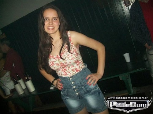 elim_campos's profile picture. estudante, aquariana, q nao te julga e sim te respeita!!