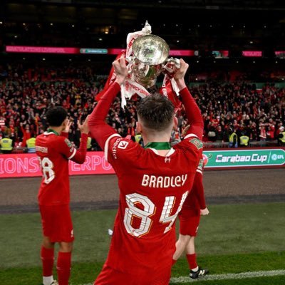 I have the most amazing wife(to be)in the world and the most amazing son Bobby👨‍👩‍👦 massive Liverpool fc fan,you'll never walk alone 🏆🥇⚽️JFT97🔥#BEKIND🙏