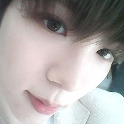 Yaooo_201's profile picture. 