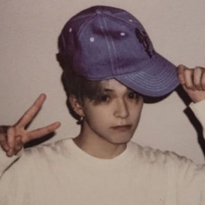 sahikun__0's profile picture. 인생은 낭만 ^_-☆