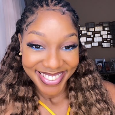 Lawyer⚖️ | Entrepreneur@slashbeauty__ !💁🏾‍♀️