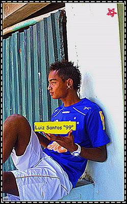 Quando se ama não é preciso entender o que se passa lá fora, porque tudo passa a acontecer dentro de nós. Te amo °° AliineD_ °° vc ta akii o s2