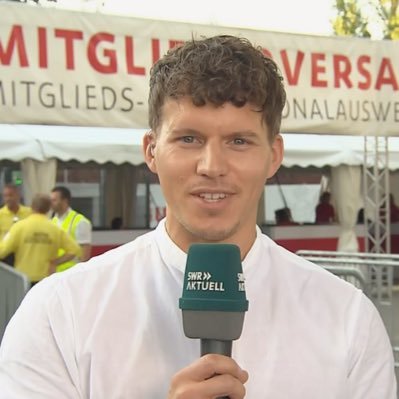 YT-Host „Dein VfB“, Reporter SWR/ARD & Fußballkommentator Magenta Sport   IG: miguel_bollier