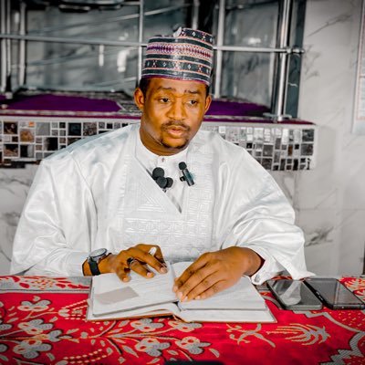 Young politician🇳🇬king_of_Aluta✊Accountant_Entrepreneur_Farmer Amanar ya sheikh❤️🤍 MAL_ksan_Allah