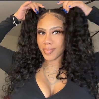 follow @goldenvee2 no DM w/o cashapp 💴 = blocked 🚫 💰 Findom, webcammer, content creator 🙅🏽‍♀️NO MEETUPS🙅🏽‍♀️ 🤷🏽‍♀️ More titties than anything 🤷🏽‍♀️