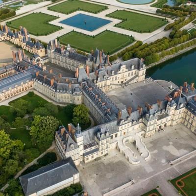 Château de Fontainebleau Profile