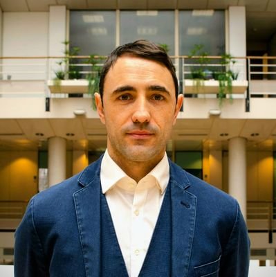 DrFabienLeonard's profile picture. Industrial Liaison Engineer (tomography) on BM05, ID19, and BM18 at ESRF. Views are my own.
#XrayImaging #XCT #DataAnalysis #DataVisualisation