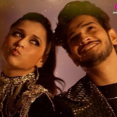 siyasaini4698's profile picture. Music is the hidden language of souls 🎶 𝄞 𝐋𝐨𝐯𝐞 𝐏𝐢𝐚𝐧𝐨 🎹🤍
🚩नमः शिवाय 🚩
True love never die, True love will always finds a way🤍❤✨