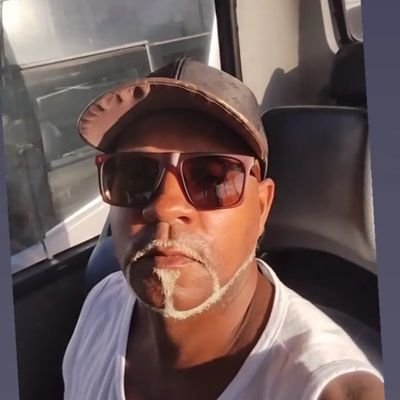 Soares9048Alex's profile picture. 