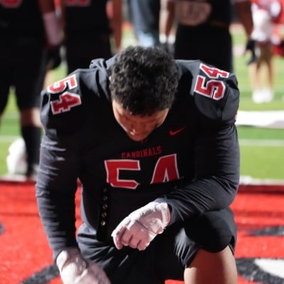 Micah Pen “FA’AMUAMUA LE ATUA”“VI’IA LE ATUA” 🇦🇸🇹🇴|| San Marcos High School, C/O 2026 ||OL/DT#54||5’9 265lbs|| GPA: 4.1 Honors|| Email: micahfcpen@gmail.com