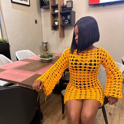 Serial knitter 🧶🧶🧶 Crochet wears..... Skirt/Short/ Sweater/ head-warmer, IG: https://t.co/Of46w9v9KO #brymolover Brymo 🥹❤️