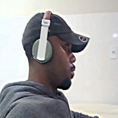 Fl1p0000000's profile picture. 