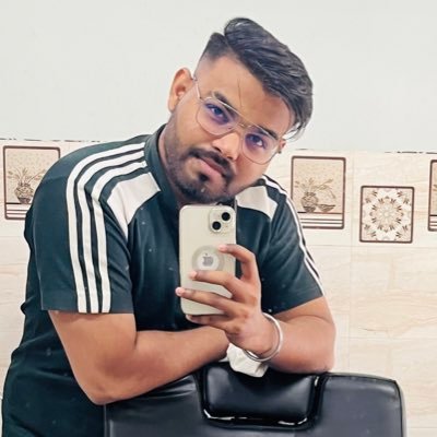 valmik_sher's profile picture. ✨😏𝓓𝓸𝓷'𝓽 𝓛𝓸𝓿𝓮 𝓪𝓷𝓭 𝓒𝓻𝔂 🖤𝓙𝓾𝓼𝓽 𝓕𝓾𝓬𝓴 𝓪𝓷𝓭 𝓕𝓵𝔂🖕🏼✨