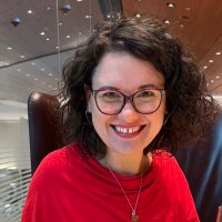 Ana Welch (@anademeny) 's Twitter Profile