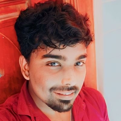 iKarthik26's profile picture. Eezham 💛 Thamizh ❤️ System & Network Engineer 🎓 Video Games Addict 🎮 Foodie 🍔 Fan of #Tamannaah  😍 Vijay 💥 #Surya 💪 #Karthi 🤩