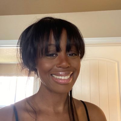 Krisi_Diaries's profile picture. 📧 krisiugc@gmail.com