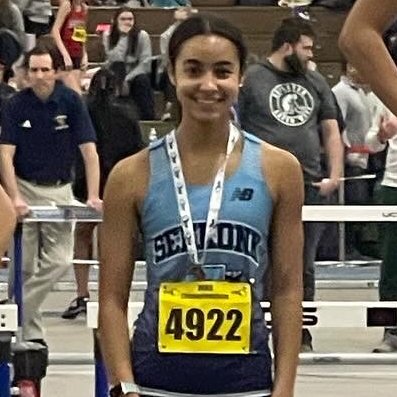 Seekonk High School ‘26                                Varsity Cross Country & Track & Field 🏃🏽‍♀️👟