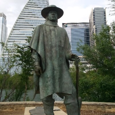 Pro-Constitution Army Veteran, Go Medics! Trying to reply with funny comments and be positive. (Photo avatar is the statue of Stevie Ray Vaughan in Austin, TX).