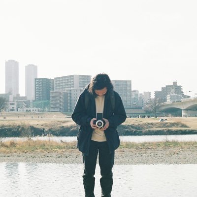 Based in Tokyo 🇯🇵 | Film Photographer | Digital Product Designer | ポートレートや日常生活の写真を撮ったり、YouTubeでコンテンツを作ったりしています。お誘いはDMにてお気軽にどうぞ 📩