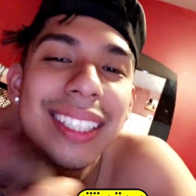 LilOnikkkobac's profile picture. Back up for @lilhoenikkko
https://t.co/Yu5EWTA883