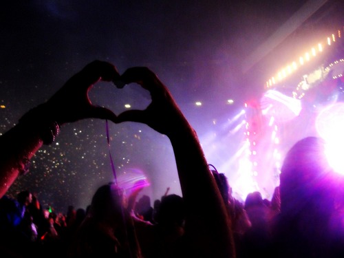 No matter what happens in life, be good to people. Being good to people is a wonderful legacy to leave behind -TayTay Swift