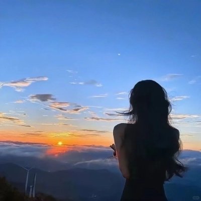 marlynmay_17's profile picture. You have to work very hard to look effortless.