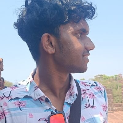 azadmachann's profile picture. !!