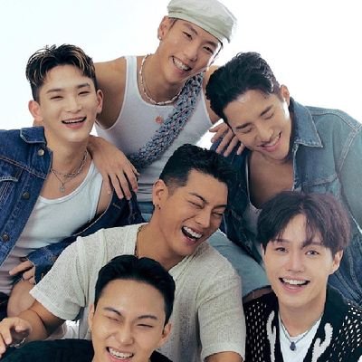 -때밀버니즈니럿
(때밀이(댄스팀 어때 팬)+버니즈(뉴진스 팬)+시즈니(엔시티 팬)+캐럿(세븐틴 팬))