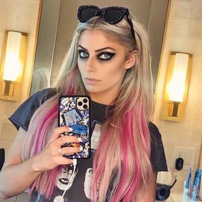 Athlete “Alexa Bliss” on Mondays Lives on caffeine & concealer☕️ Believes in Disney Music✨
