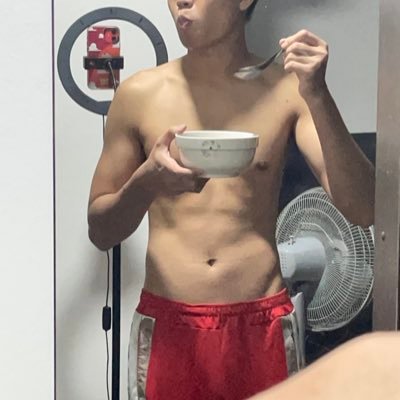 185 cm 70 kg อยากคุยต้องมาอย่างมีมารยาทนะครับ! | ชอบผู้หญิงครับ