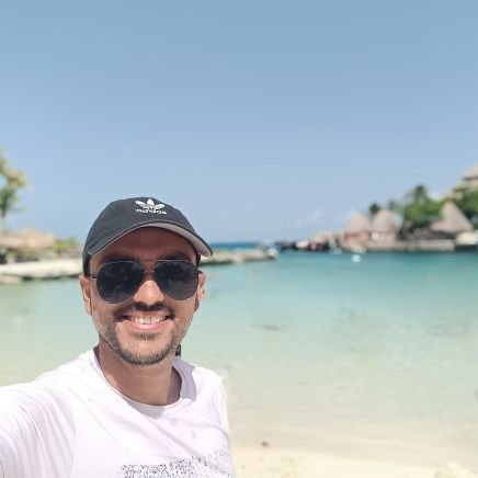 Andrewm48's profile picture. Rock&Fútbol.