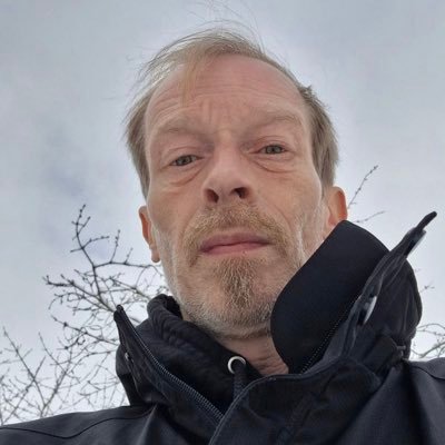 Davidjohn000000's profile picture. 