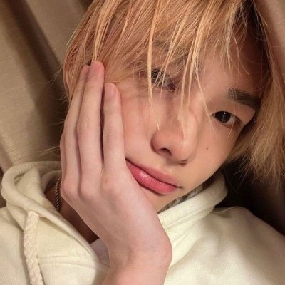 ˗ˏˋ The sun will always be there, waiting after the rain; skz