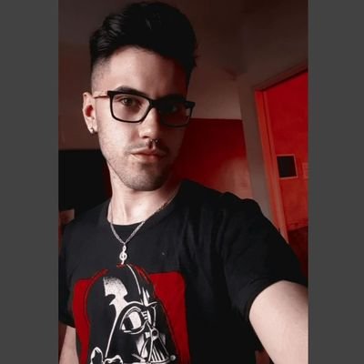 tomasittoh's profile picture. Viva la libertad