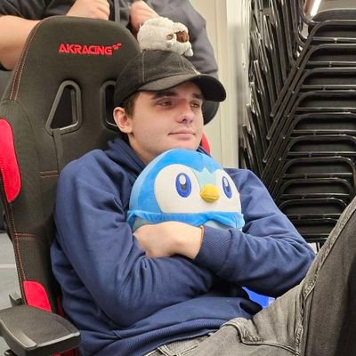 Graphic Designer, Card Game Player/Collector.
Pokemon TO/Judge/Washed Player.

TO/Owner - @DFTTCG

Former - @GamingStadiumCS
