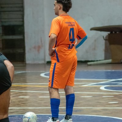 LucasChiribao8's profile picture. futsal ❤️