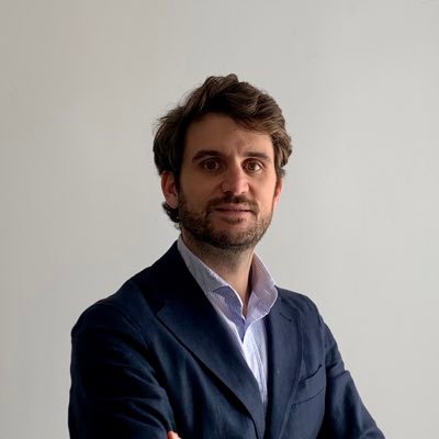 Economista, inversor en crypto desde hace mas de 5 años y fiel defensor de DEFi y sus utilidades. Director del bootcamp de DeFi en Tutellus