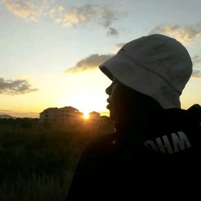 Deosantos47's profile picture. #livewhatulove😘
#djcrizzo🥰
#greatthinker😇