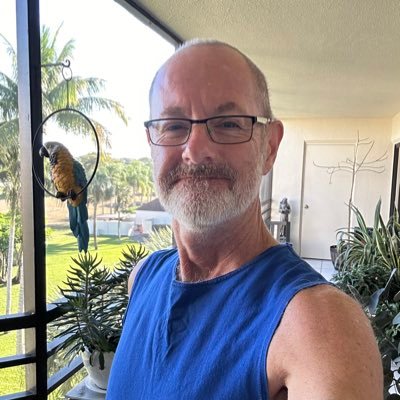 🏳️‍🌈🇺🇸 in Florida🌴☀️🌈🧸🐺🦦🐻🐾 Enjoying life with my handsome husband. Life is worth sharing, so are these posts. NSF…IG 😜 - starting the journey.