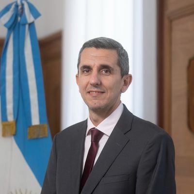 🇦🇷 Secretario Privado: @MinINteriorAR Equipo: @GAFrancosOK Licenciado en Marketing-Profesor Universitario-Coordinador de Autoevaluación: @ucalp