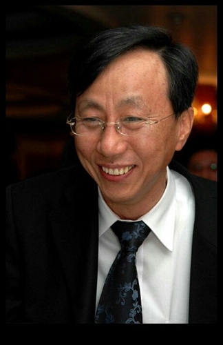 우리나라에  진정 어른이라는 분들이 많이 나오기를 간절히 바라는 한사람(아들바보:트윗을 같이함!)