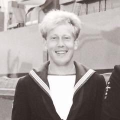 Ex Royal Navy. Proud of it too. Huge fan of The Beatles, Gary Numan, Kraftwerk. Can spot bullshit a mile off. Owned by Three Cats and I have a Time Machine. ⚓️