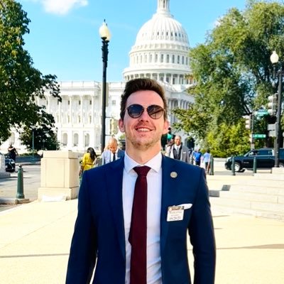 @UofNorthDakota Alum | IG: @harrisonkrank | Sometimes I say funny things.| Politics and Sports | RT ≠ endorsement | Opinions are my own.