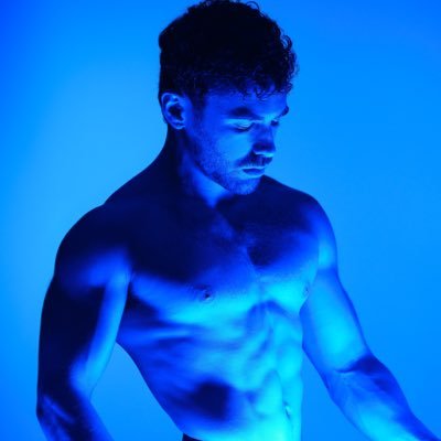 The Sexy Scientist™️🔬👨🏻‍🔬🔥Fire performer🔥 Cinematic Erotica Creator🔗😈