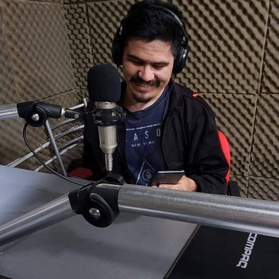 Radio/TV/RR.SS. | Estudiante Programación | Lunes a Viernes 7hs por @lamaxmaxima #DeMañanaEsMejor | Operador Radio/Streaming | Fan del mate y de reirme