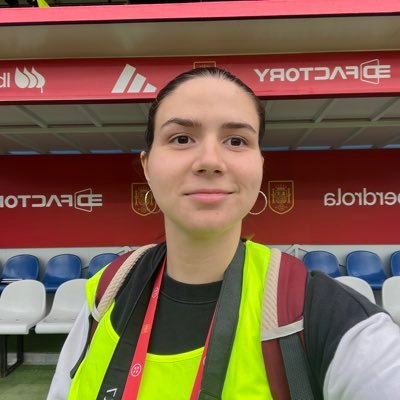 Periodista y comunicadora en proceso 🎙️🖊️ Fotógrafa y redactora deportiva en Era Fútbol Femenino 📸⚽️