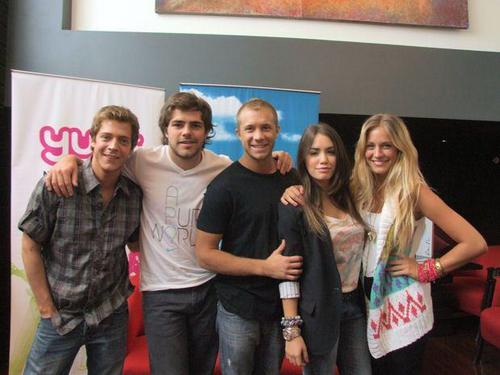 FANS CLUB OFICIAL DE TEEN ANGELS COSTA RICA
ÁNGELES UNIDOS... SEDE CENTRAL!!!!
fcoficialtacr@hotmail.com